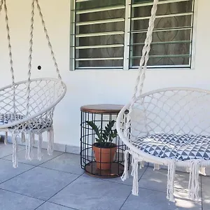 Sunset Ac Wifi 8 Minute Walk Crashboat Apartment